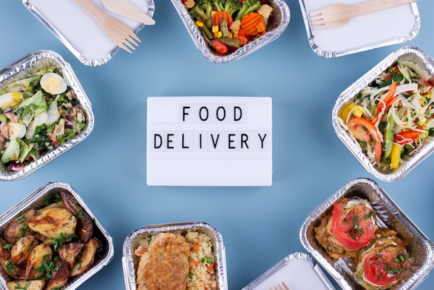 Food delivery arrangement top view