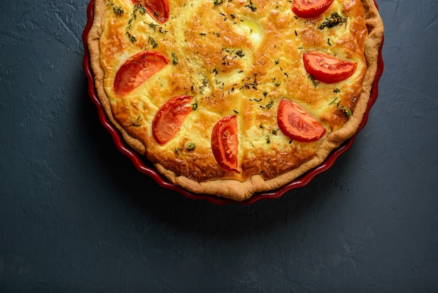 Free photo food photography and restaurant concept. delicious vegetable pie