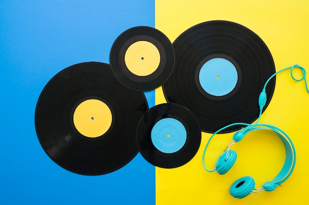 Free Photo four vinyls and headphones