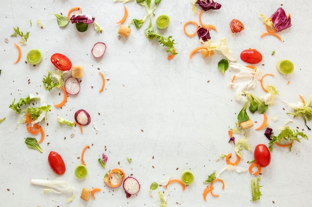 Free photo frame of vegetables on table