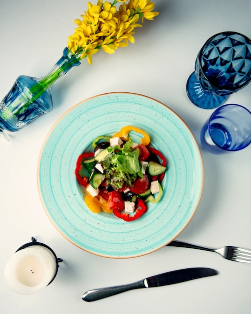 Free Photo fresh greek salad on the table