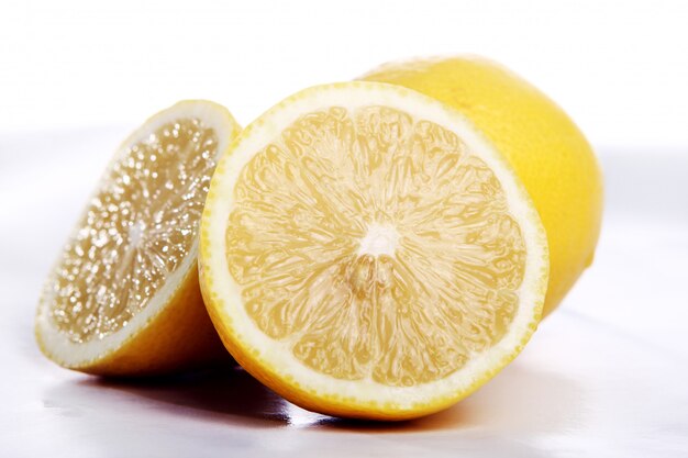 Free photo fresh lemon