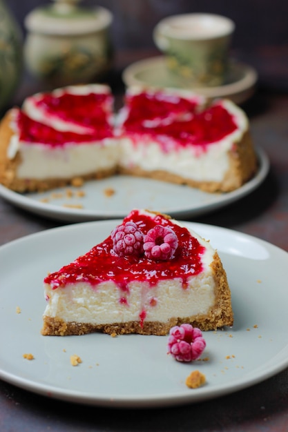 Fresh raspberry cheesecake