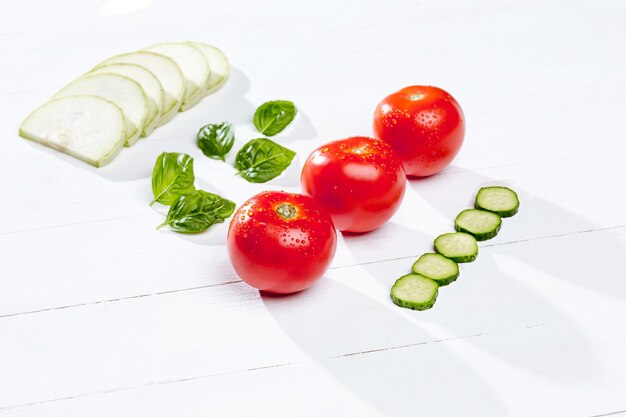 fresh tomatoes and cucumber slices