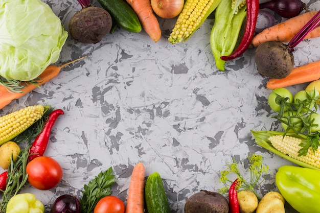 Free photo fresh vegetables frame top view