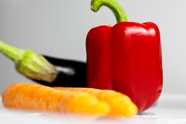 Free photo fresh vegetables ripe vitamine riched colorful vegetables on white floor