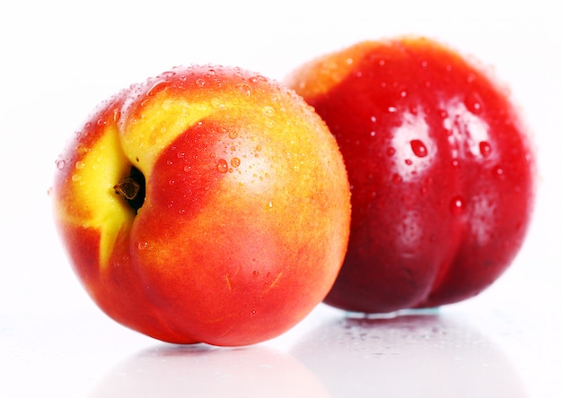 Fresh and wet nictarine fruits