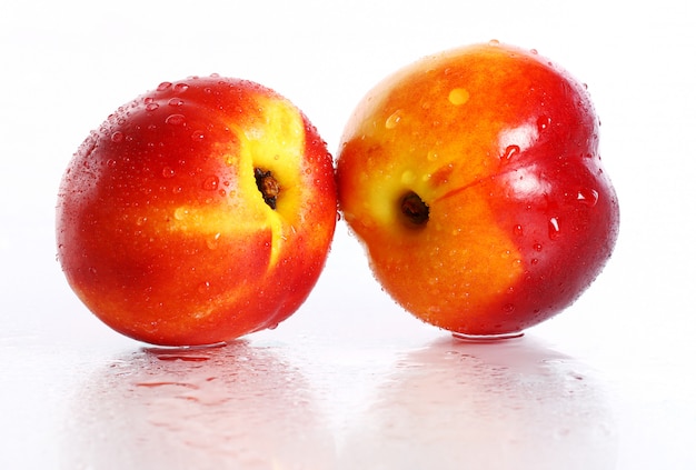 Fresh and wet nictarine fruits