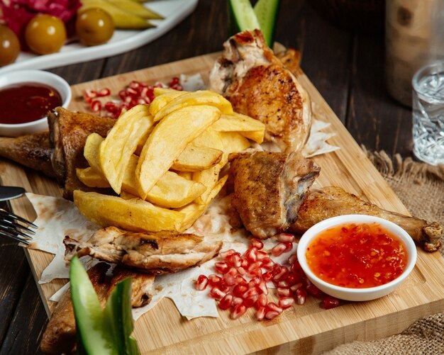 Fried chicken and potatoes with sweet chili