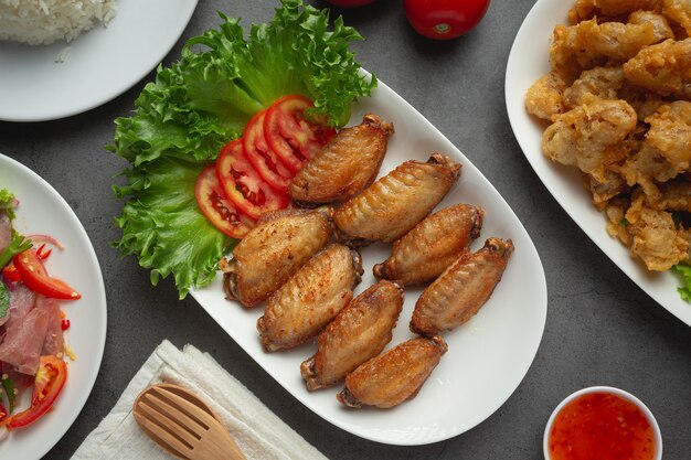 Fried chicken wings in fish Sauce