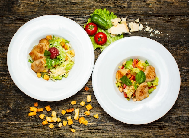 Fried chicken with mixed salad