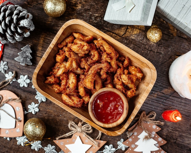 Fried nuggets with sweet chili