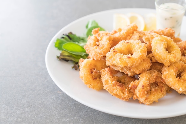 fried squid (calamari rings)