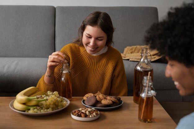 Friends drinking kombucha