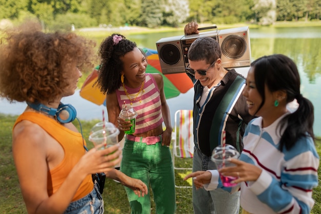 Free photo friends having a 80s theme party