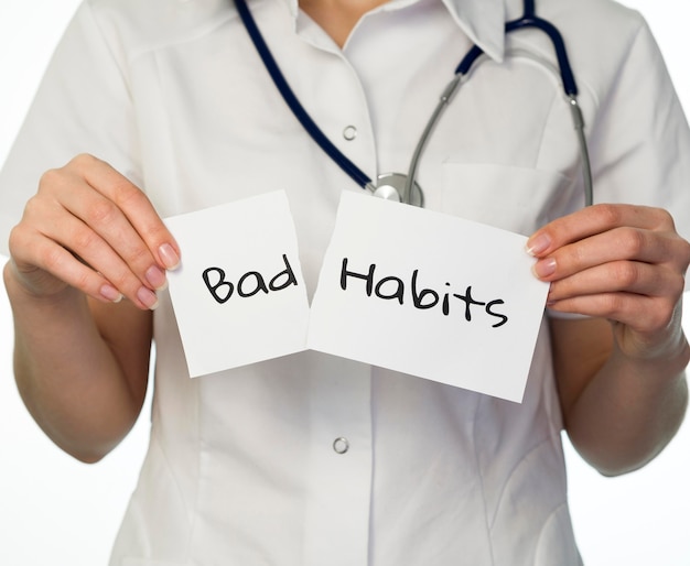 Free Photo front view of break bad habit concept