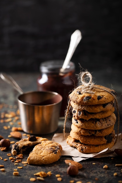 Free Photo front view chocolate cookies arrangement