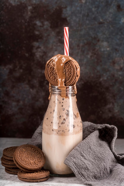 Free photo front view of dessert with biscuits