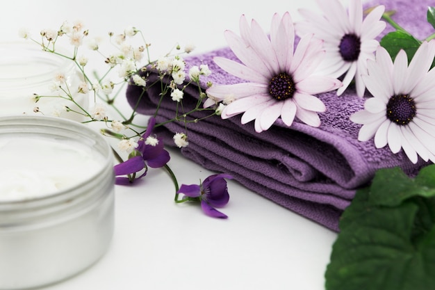 Front view of flowers and cream