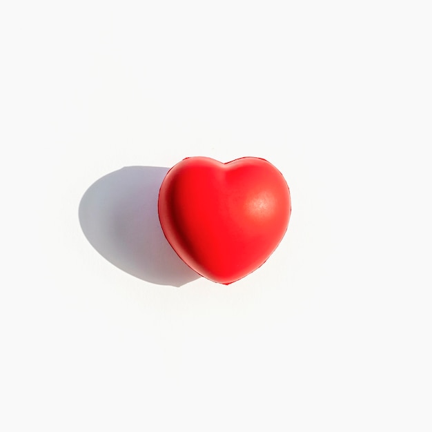 Front view of heart shape with shadow