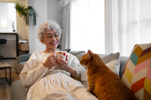 Front view japanese woman with cat