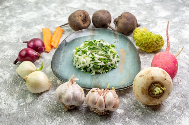 Free Photo front view tasty cabbage salad with fresh vegetable