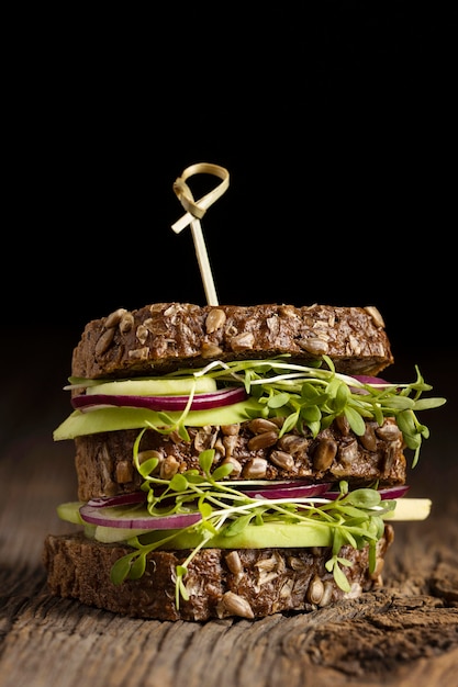 Free photo front view of tasty looking salad sandwich