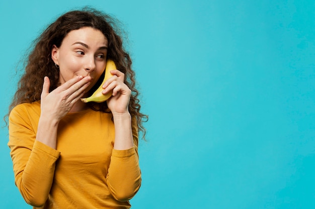 Free photo front view of woman with copy space