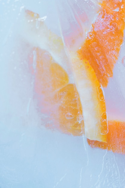 Free photo frozen grapefruit