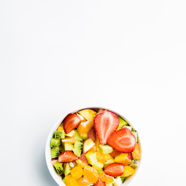 Free photo fruit berry salad on table