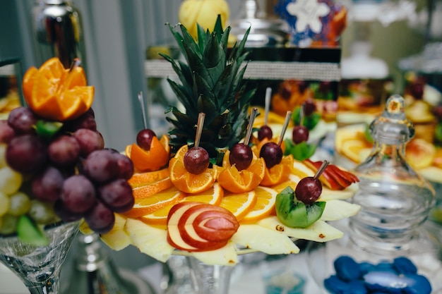 Free Photo fruit food decorated with art