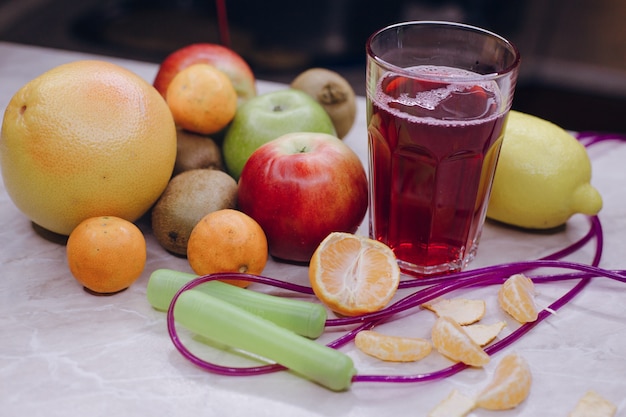 Free photo fruit on a table