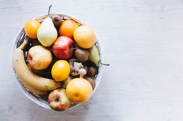 Fruits in bowl