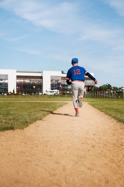 Full shot kid running on field