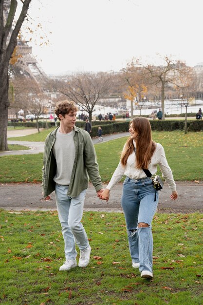 Full shot teens holding hands