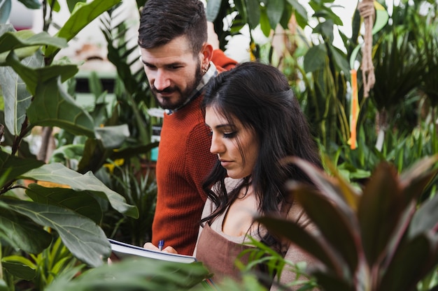 Free photo gardeners performing counts