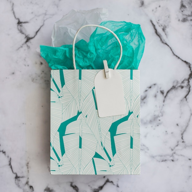 Free Photo gift bag on marble