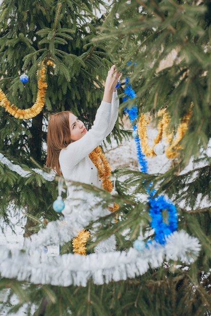 Free Photo girl near tree