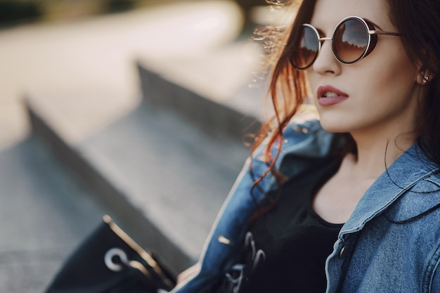 Free photo girl in sunglasses