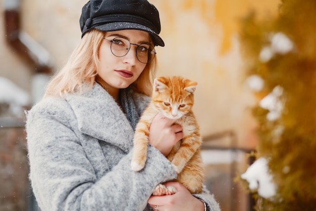 Free photo girl with cat