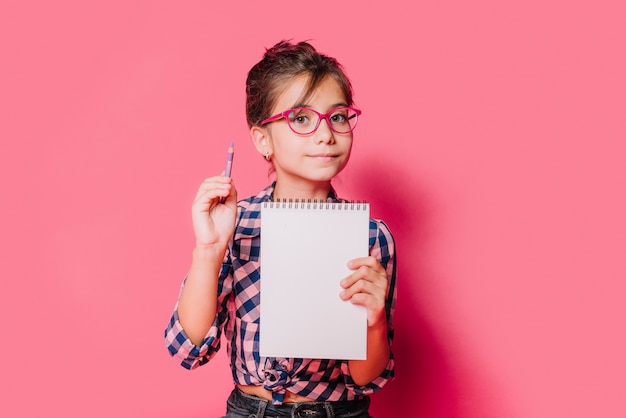 Free photo girl with notebook