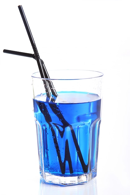 Free photo glass with blue cocktail