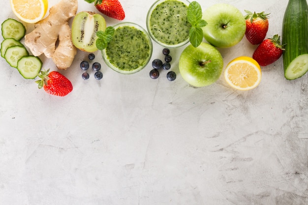 Free photo green smoothie ingredients