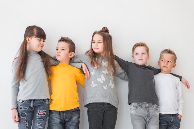 Free photo group of children posing together