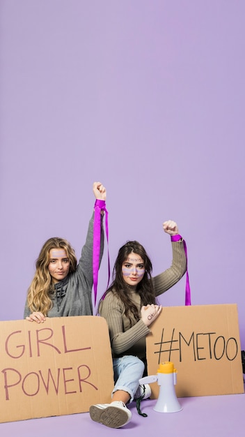 Free photo group of female activists protesting together