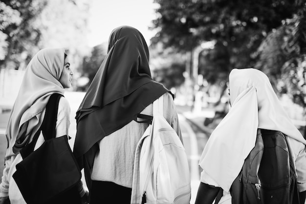 Free photo group of muslim women having a great time