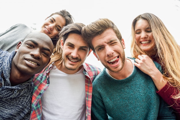 Free photo group of people smiling