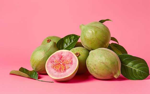 Free photo guava fruit still life