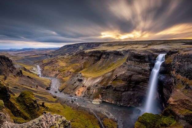 Free photo haifoss mountains with waterfall