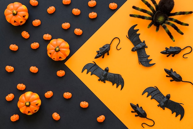 Free photo halloween background with rats and bats